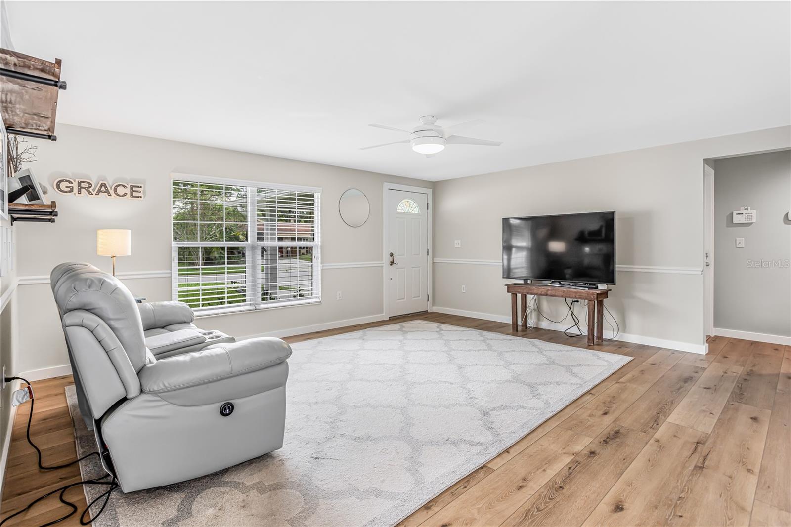 5 VALENCIA CIRCLE