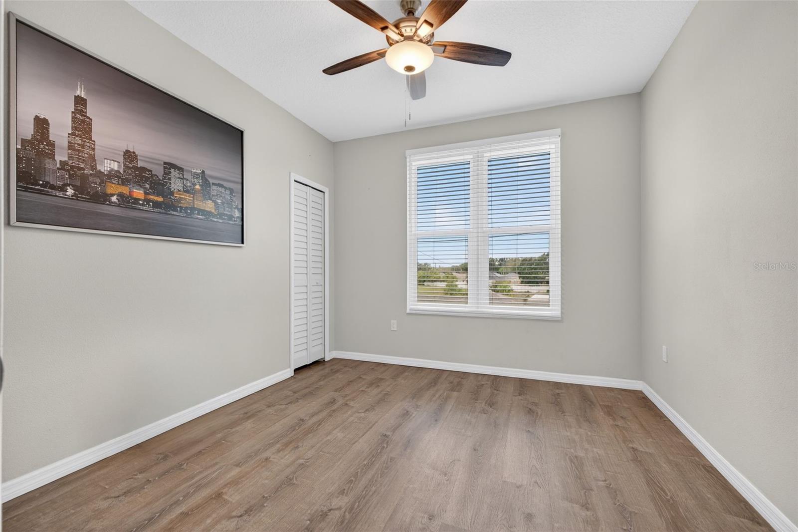 LAS PALMAS TWNHMS - Residential Lease