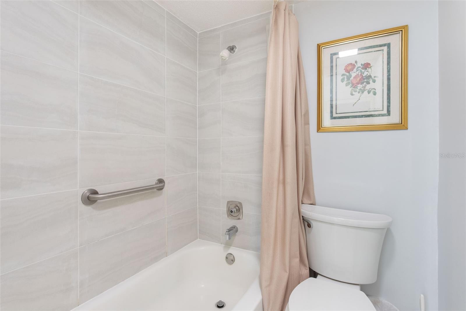 MANASOTA BEACH GRDS III - Residential