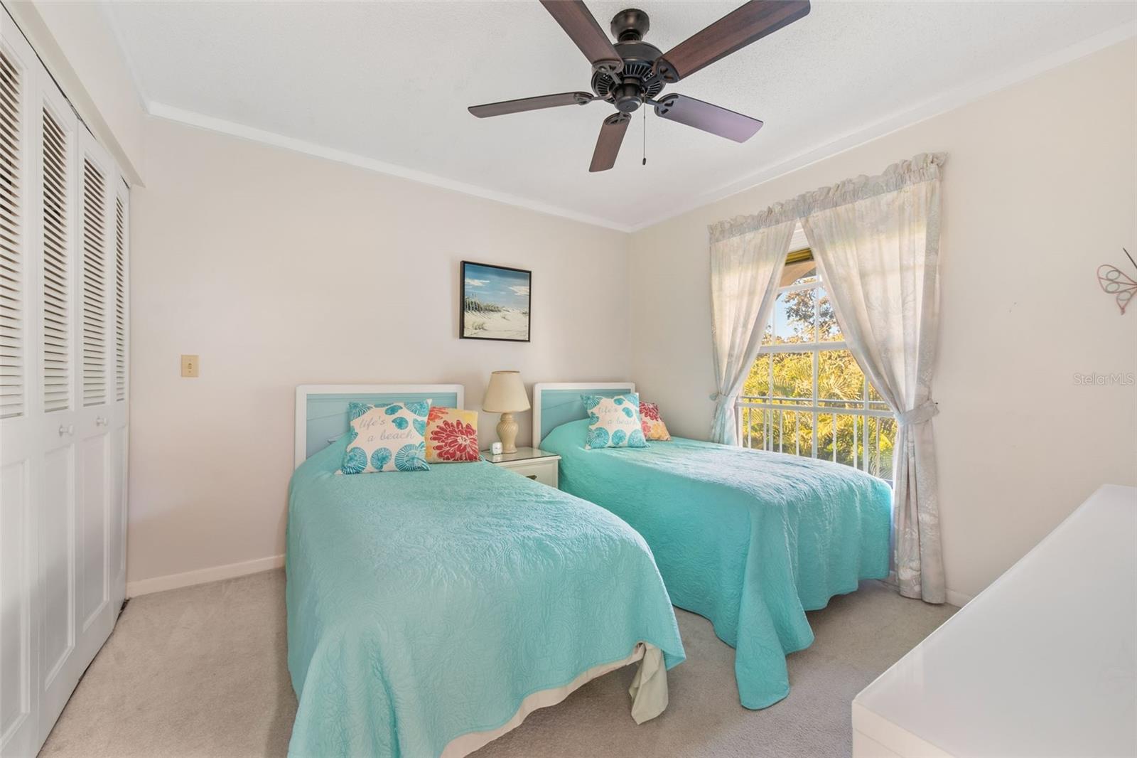 MANASOTA BEACH GRDS III - Residential