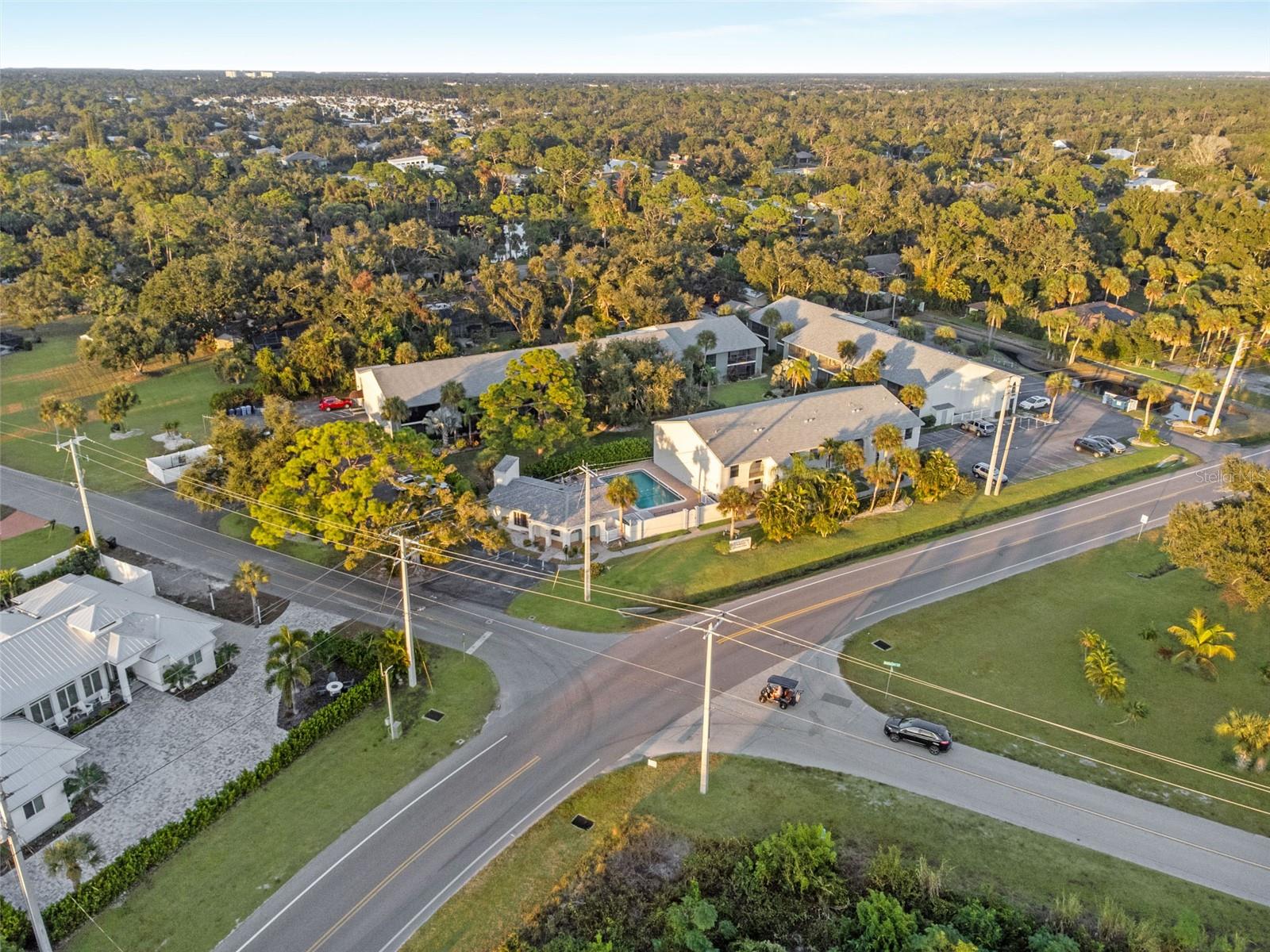 MANASOTA BEACH GRDS III - Residential
