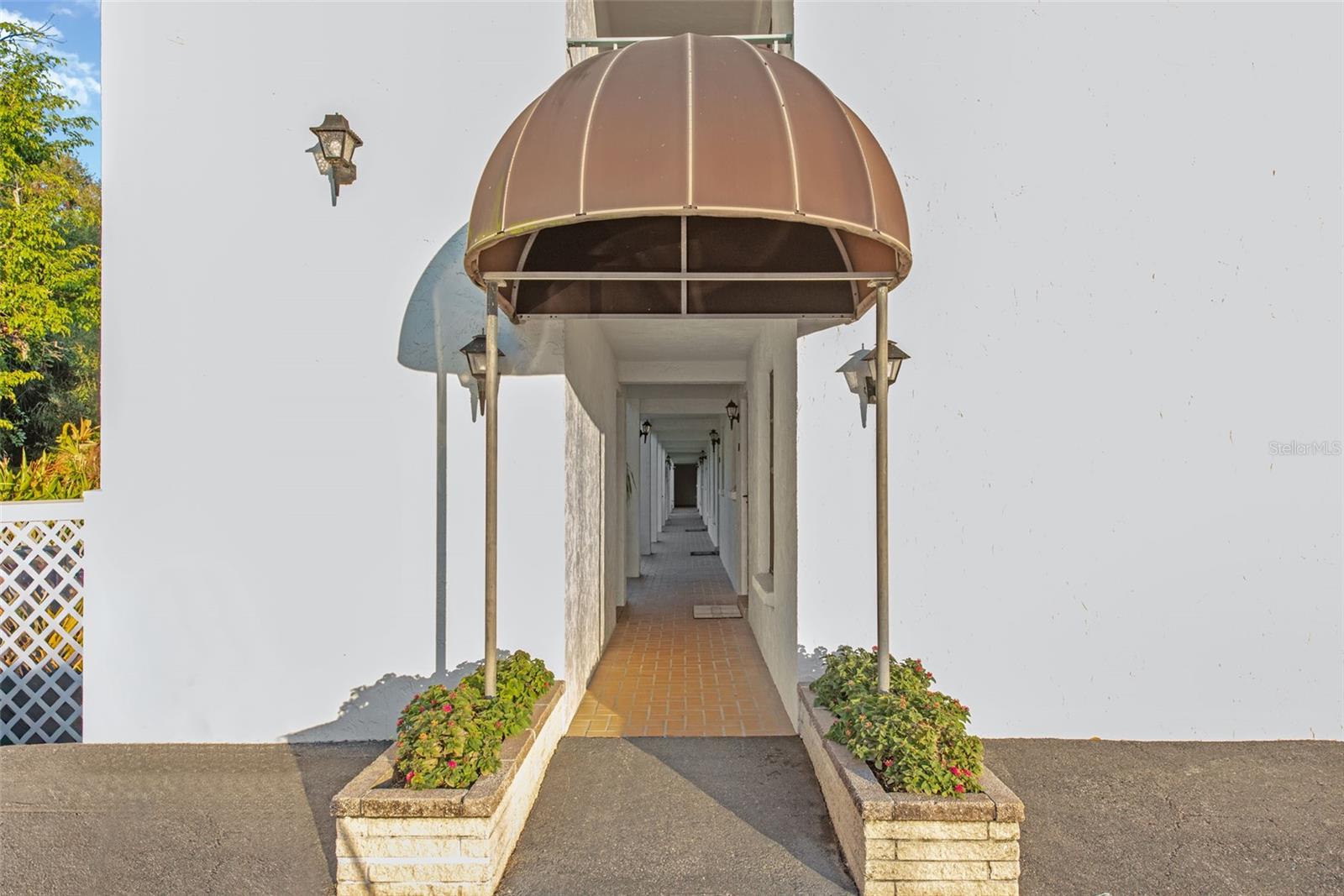 MANASOTA BEACH GRDS III - Residential