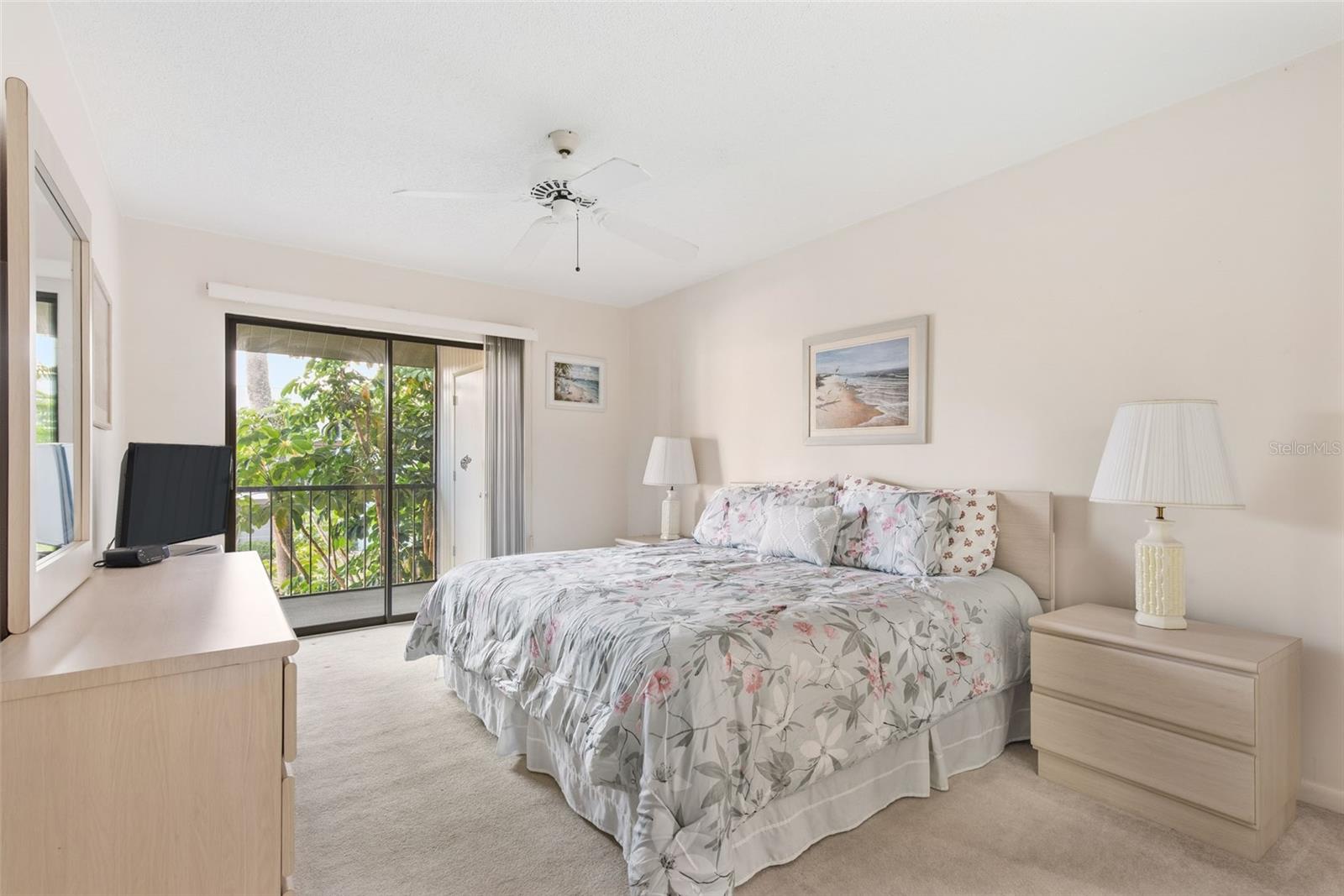 MANASOTA BEACH GRDS III - Residential