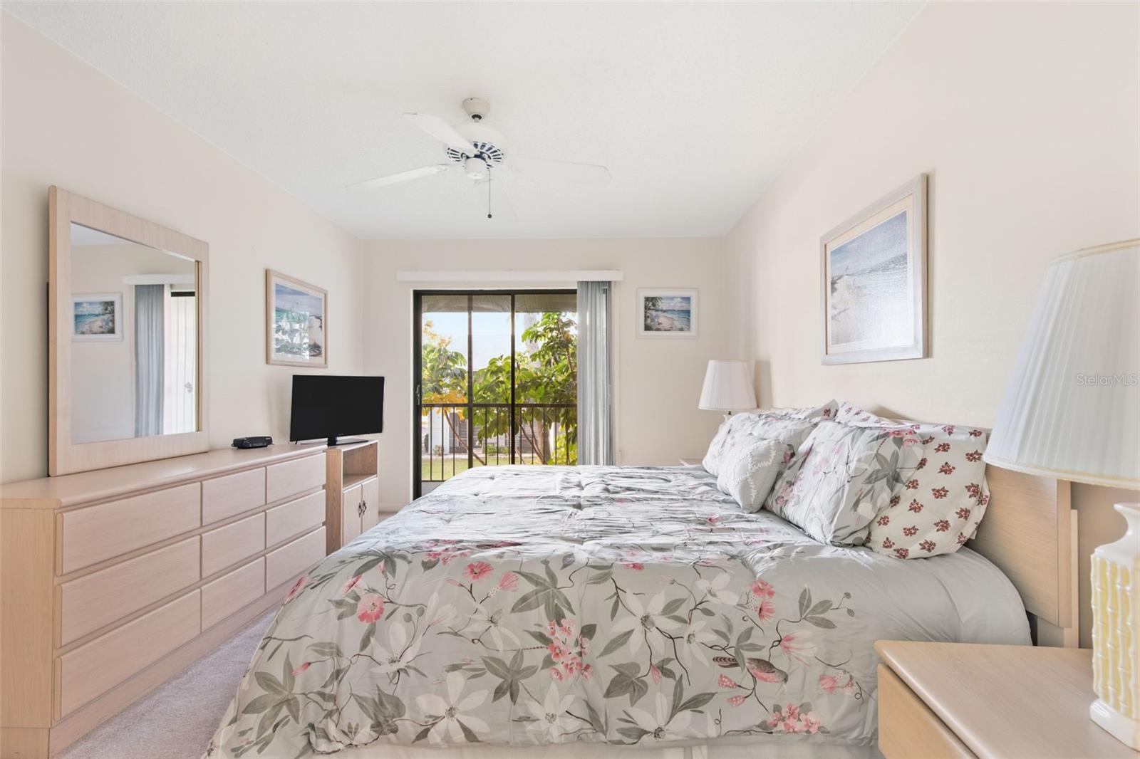 MANASOTA BEACH GRDS III - Residential