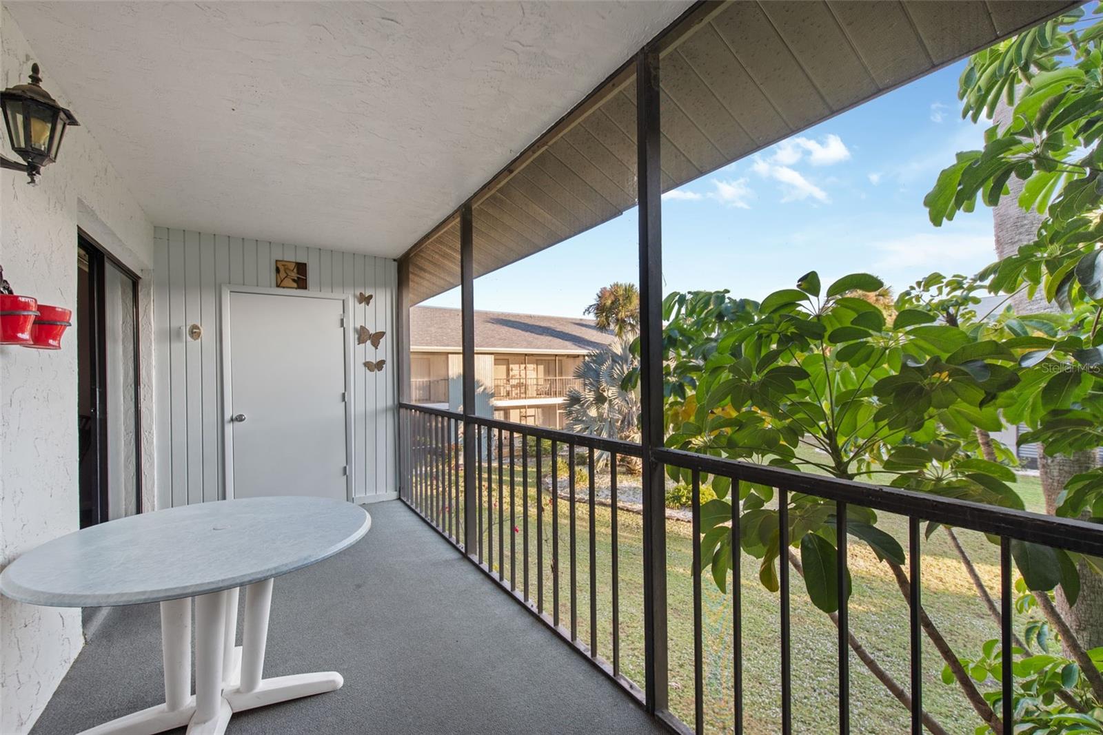 MANASOTA BEACH GRDS III - Residential