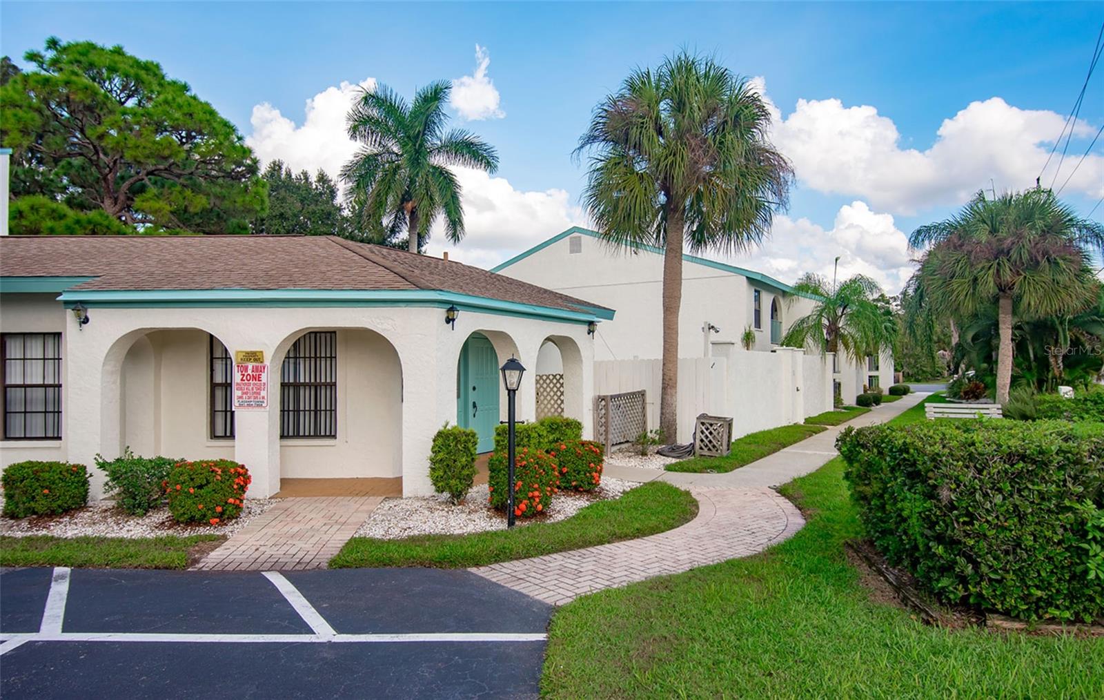 MANASOTA BEACH GRDS III - Residential