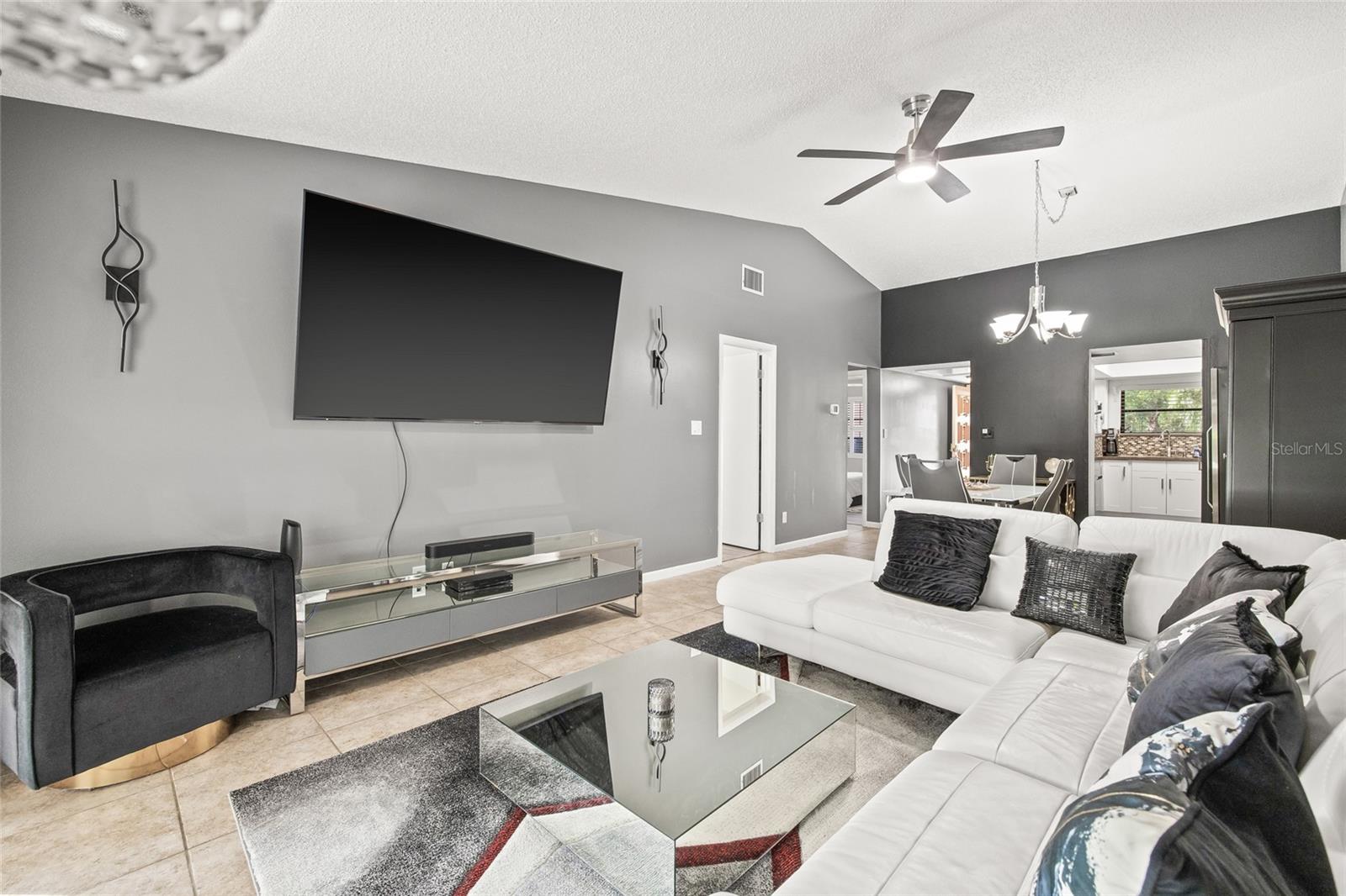 TIMBERWOODS CONDO - Residential Lease