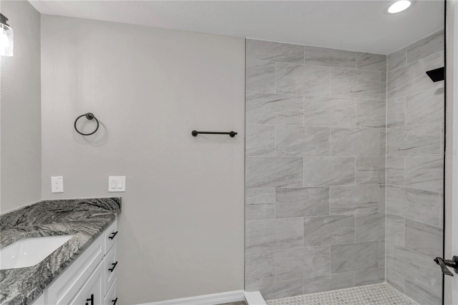 RAINBOW PARK UN 04 - Residential