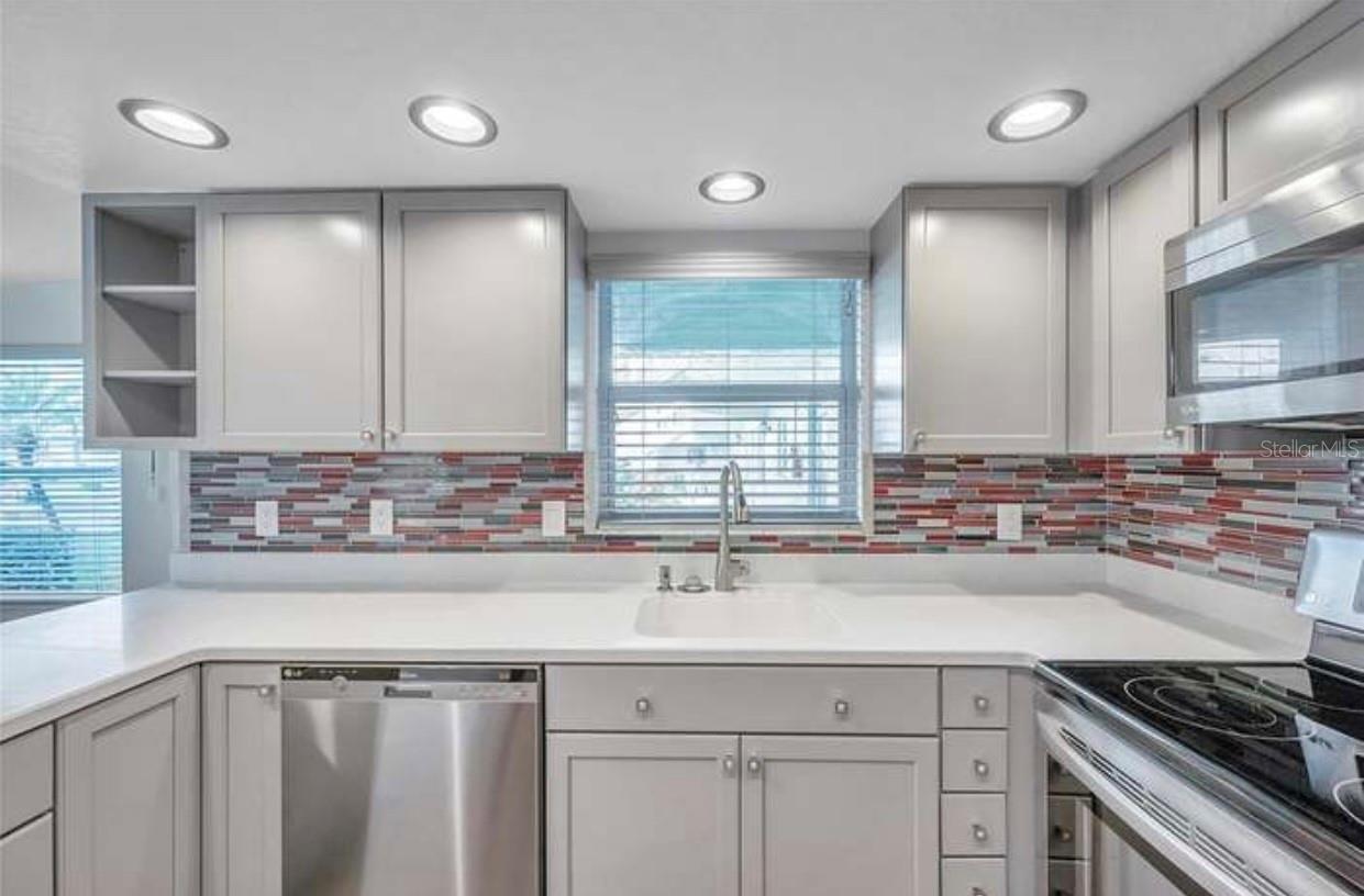 GREEN DOLPHIN PARK CONDO - Residential Lease