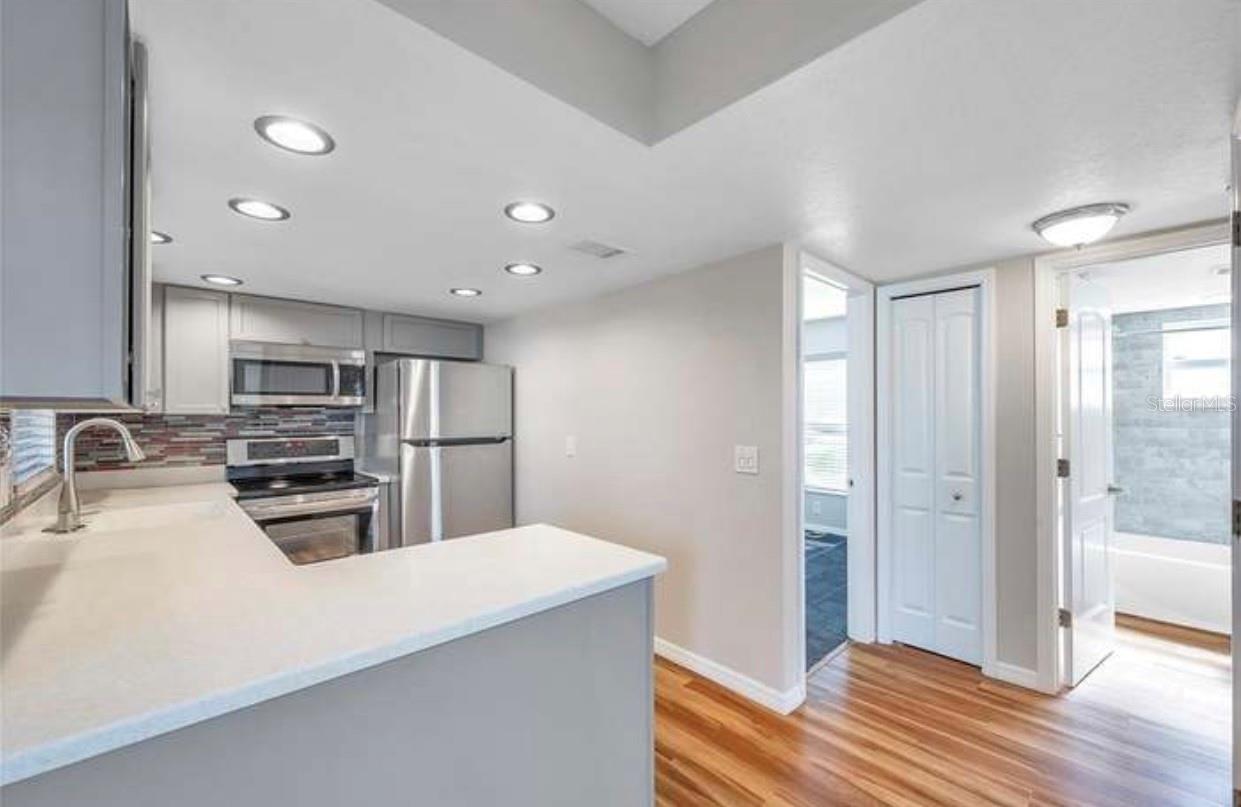 GREEN DOLPHIN PARK CONDO - Residential Lease