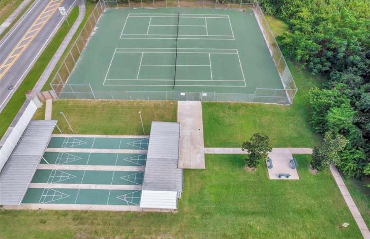 GREEN DOLPHIN PARK CONDO - Residential Lease