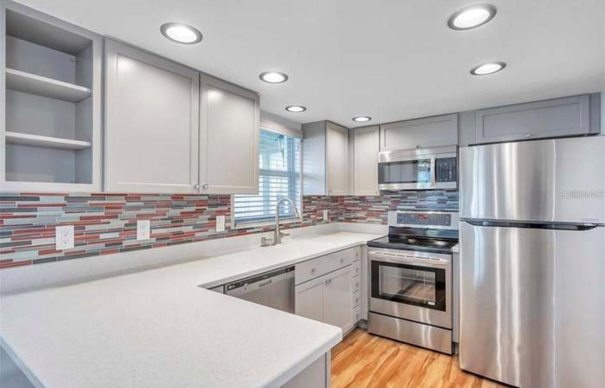 GREEN DOLPHIN PARK CONDO - Residential Lease