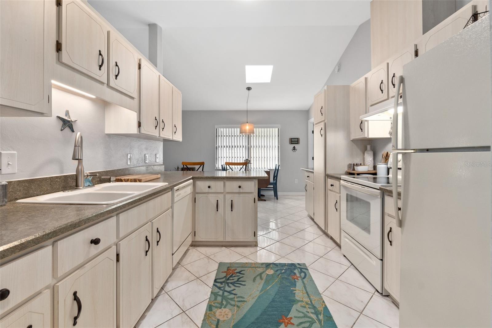 COVENTRY FOREST SEC 06 - Residential