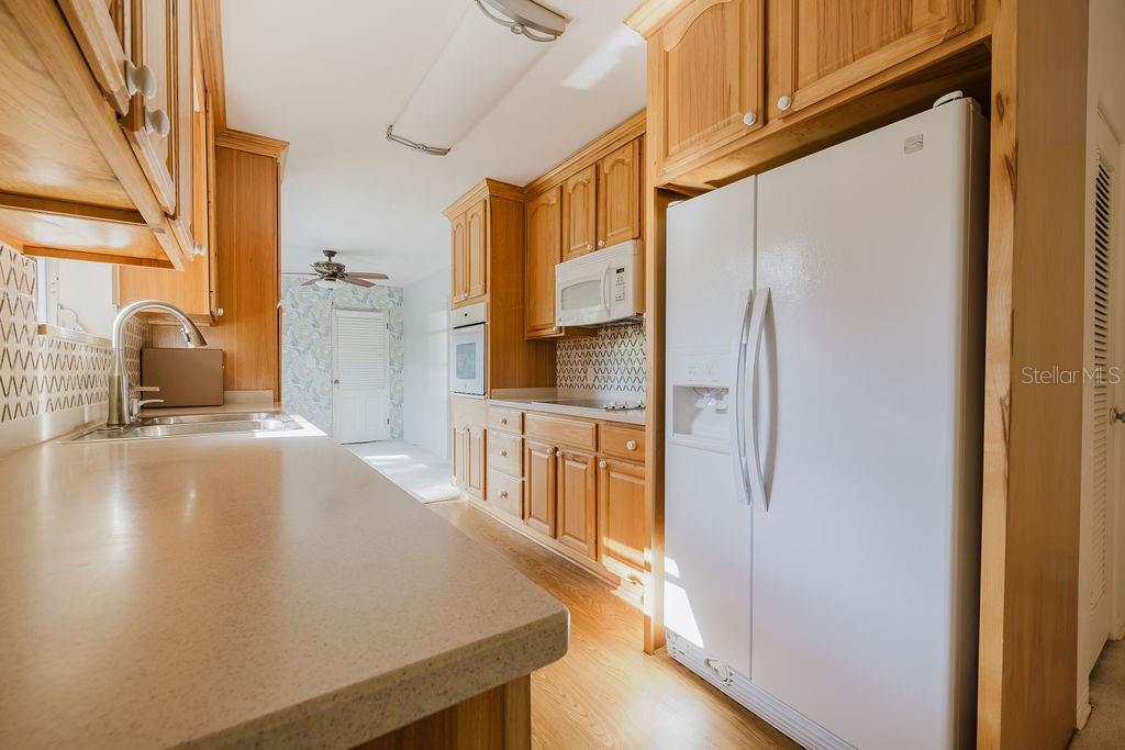 LASBURYS ADD SUNSET TERRACE - Residential