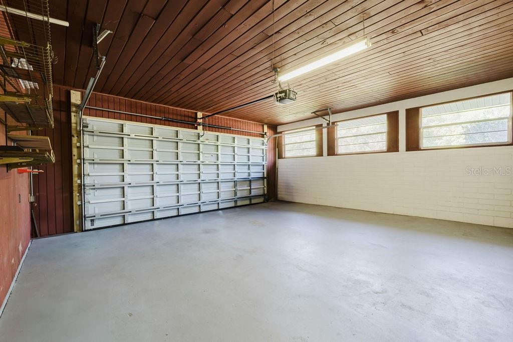 LASBURYS ADD SUNSET TERRACE - Residential