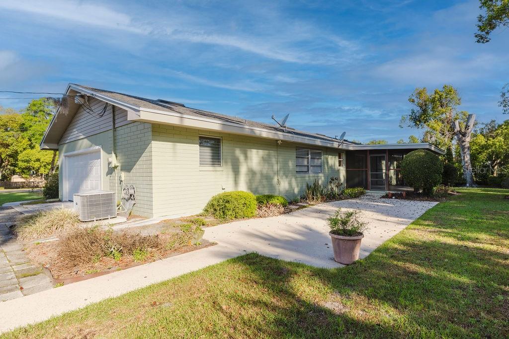 LASBURYS ADD SUNSET TERRACE - Residential