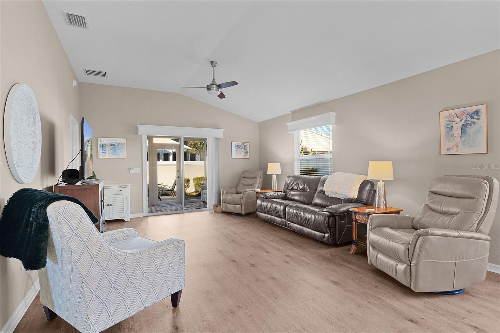 VILLAGES OF SUMTER BOXWOOD VILLAS - Residential