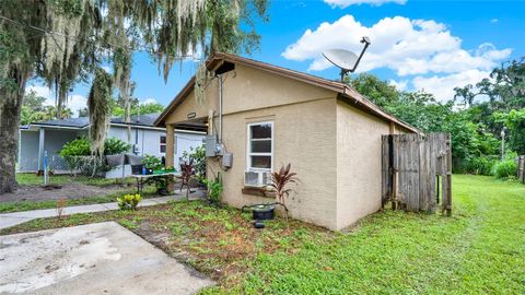 A home in DELAND