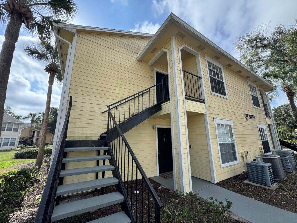 Photo of 1057 S Hiawassee Road #1922, Orlando, FL 32835 (MLS # O6431326)
