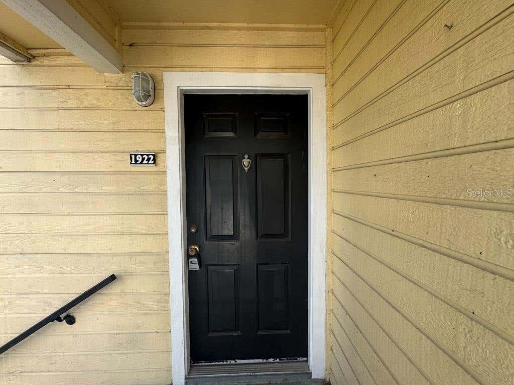 Photo of 1057 S Hiawassee Road #1922, Orlando, FL 32835 (MLS # O6431326)