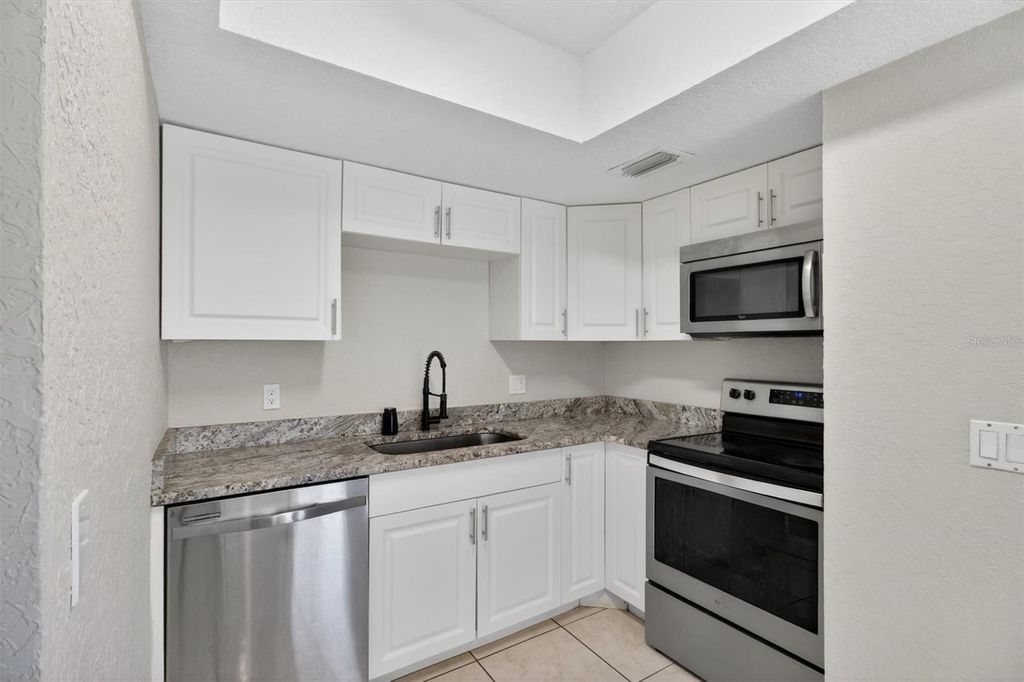 Photo of 736 Summerland Drive, Winter Springs, FL 32708 (MLS # O6402028)