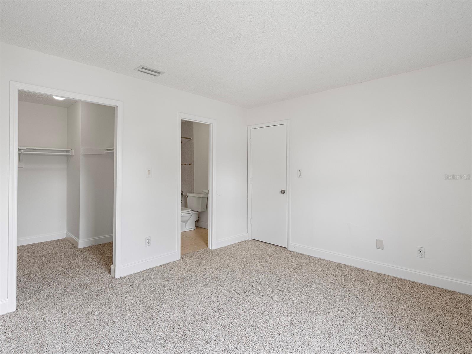 445 COTTONWOOD DRIVE