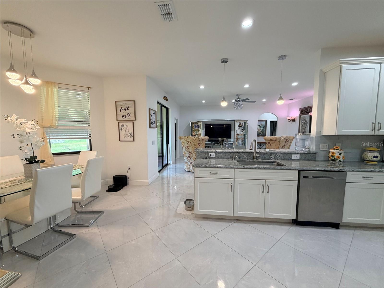 CREEKS XING EAST - Residential