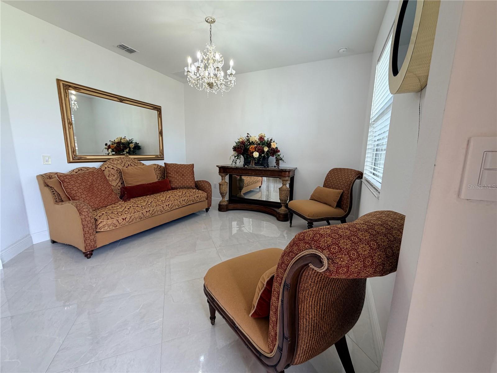 CREEKS XING EAST - Residential