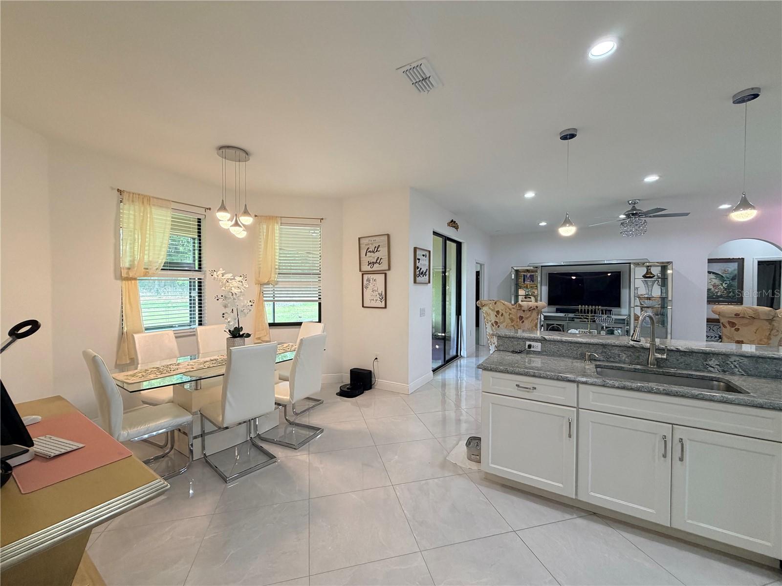 CREEKS XING EAST - Residential