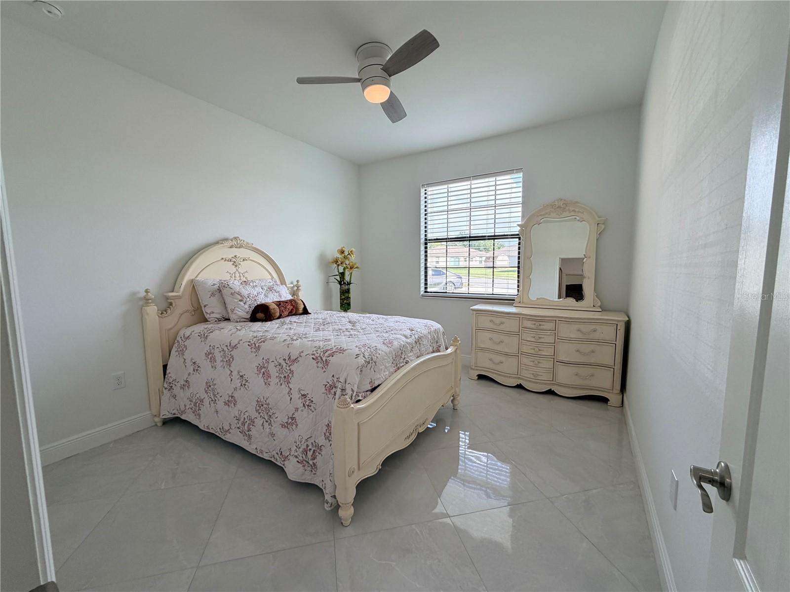 CREEKS XING EAST - Residential