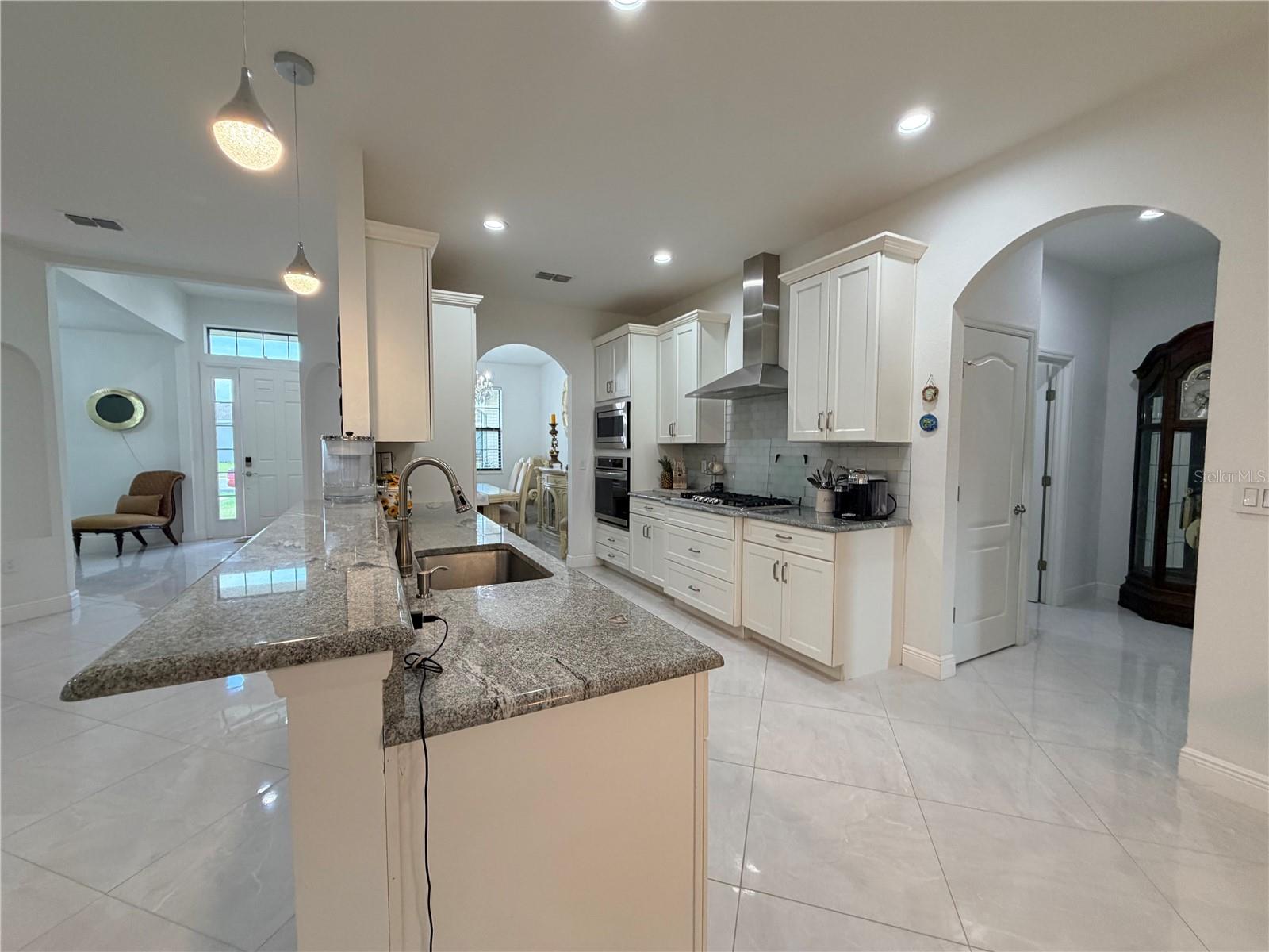 CREEKS XING EAST - Residential