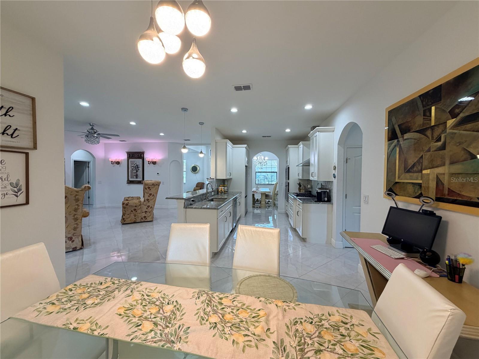 CREEKS XING EAST - Residential