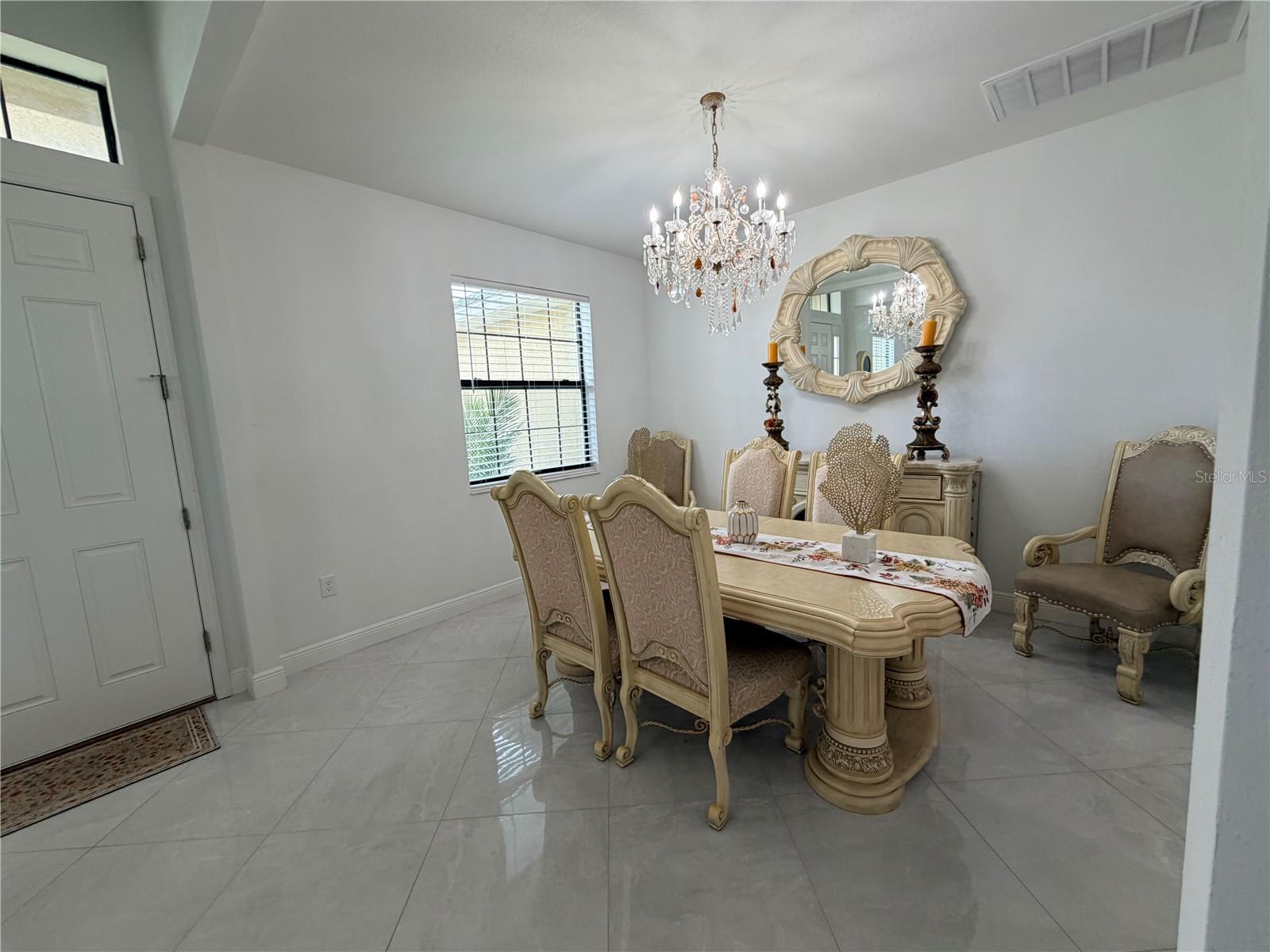 CREEKS XING EAST - Residential