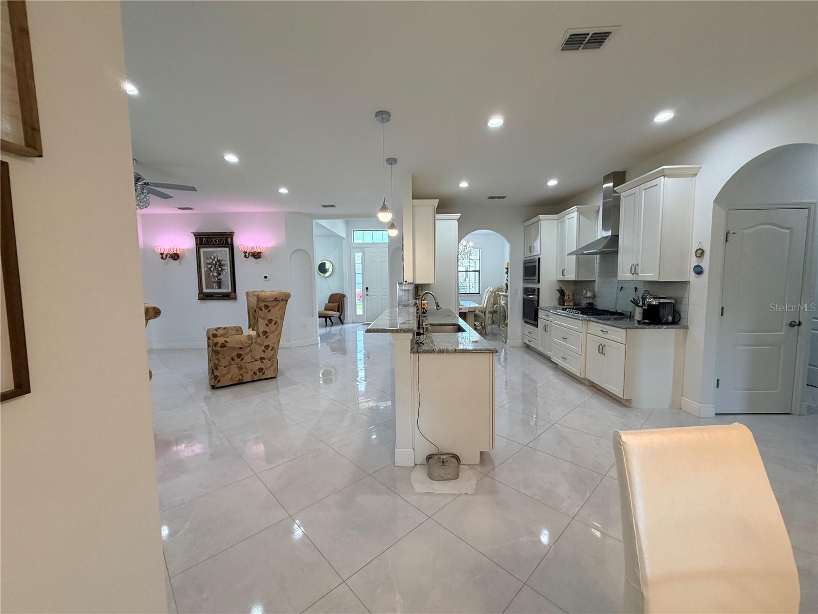 CREEKS XING EAST - Residential