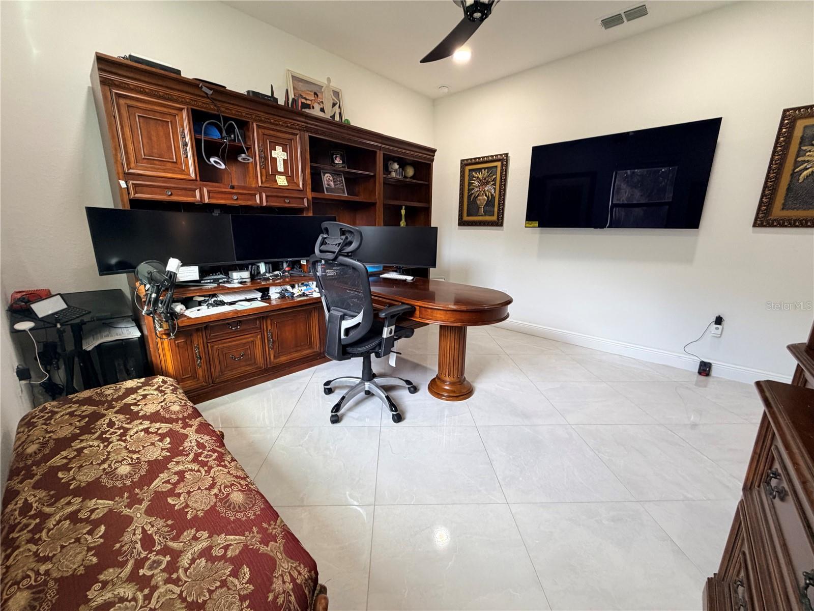 CREEKS XING EAST - Residential