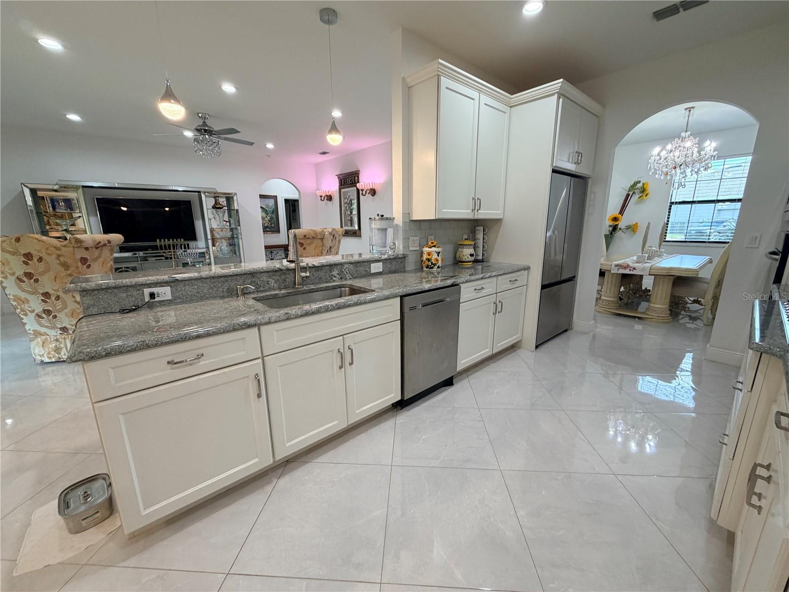 CREEKS XING EAST - Residential