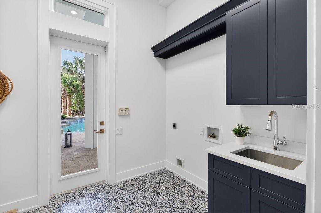 HAMMOCK DUNES - Residential