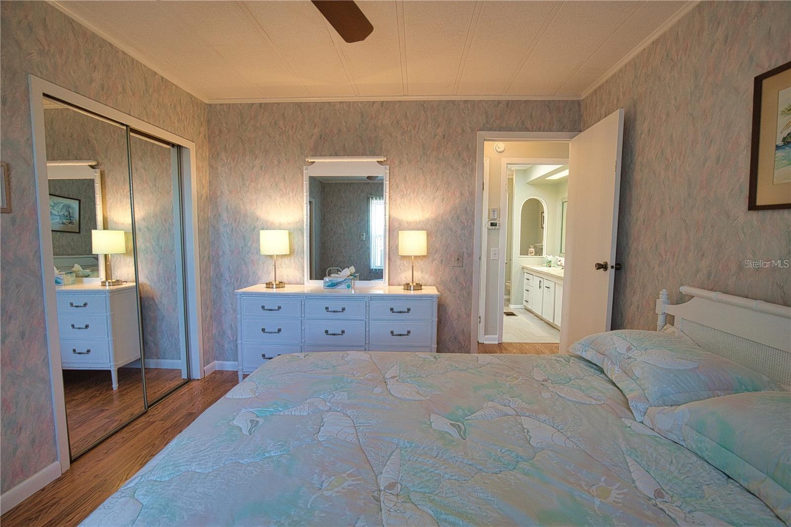 LA CASA MHP CO-OP - Residential Lease