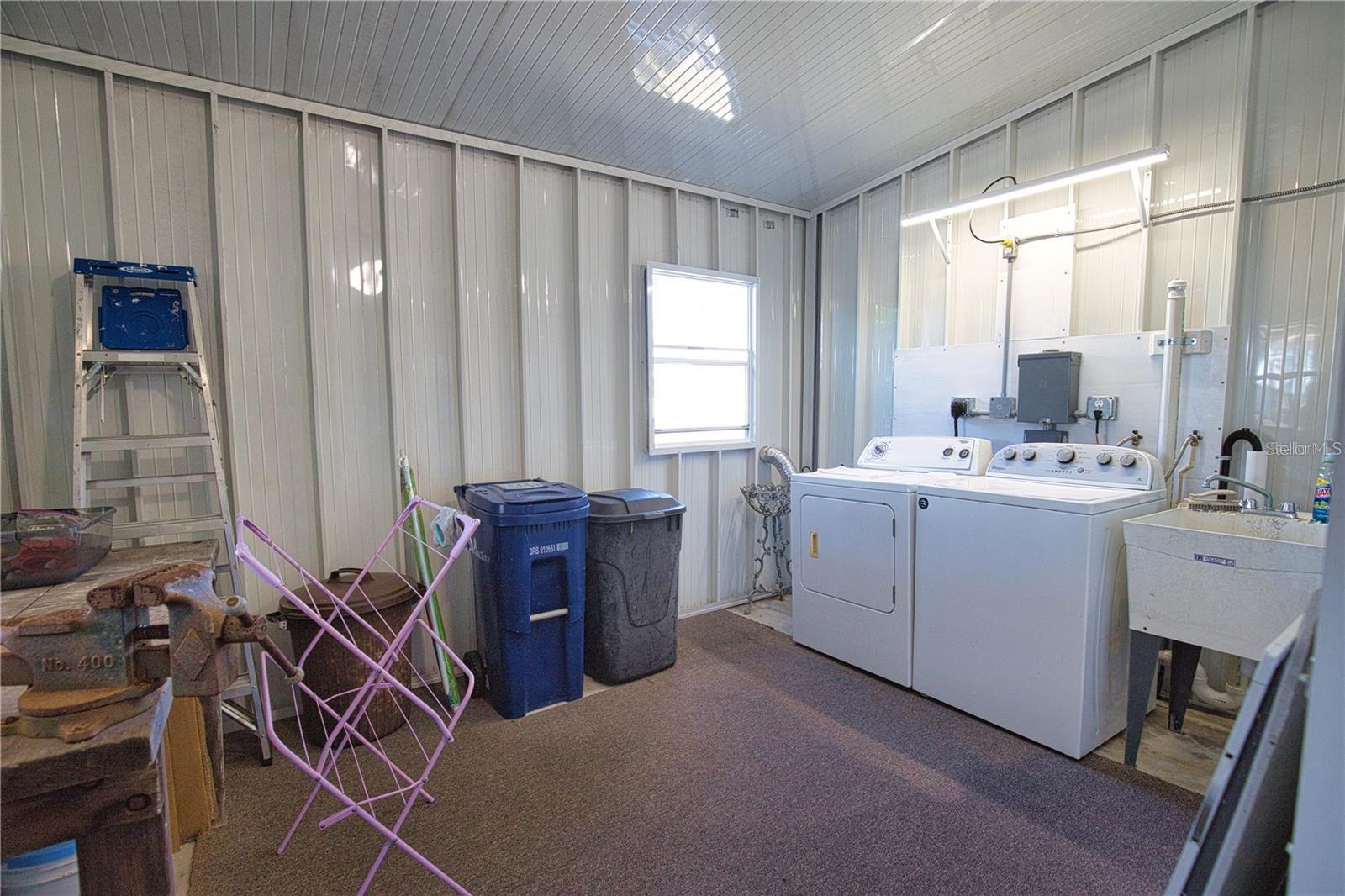 LA CASA MHP CO-OP - Residential Lease