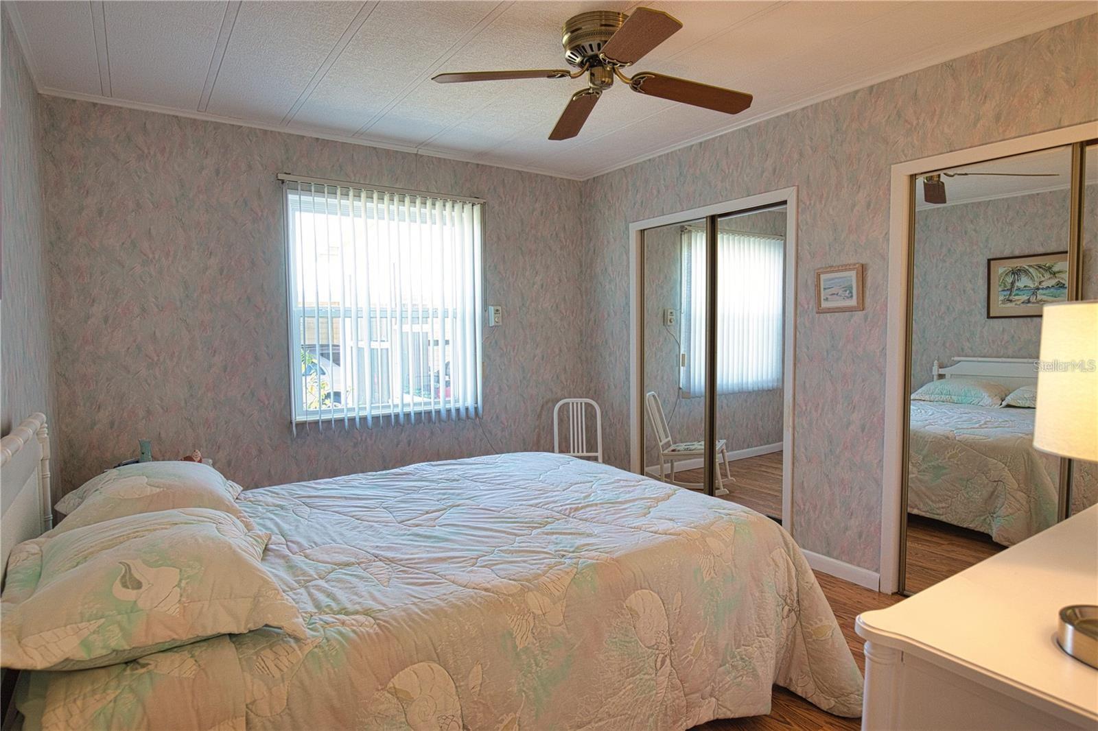 LA CASA MHP CO-OP - Residential Lease