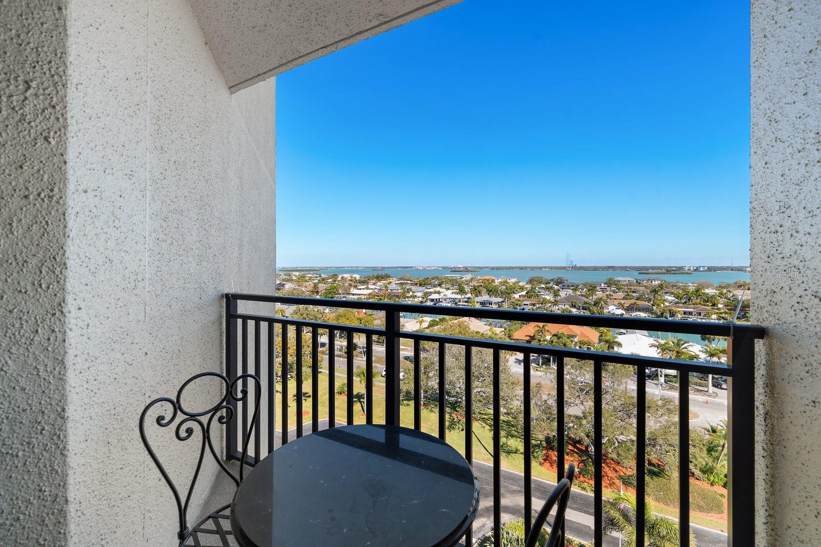 ISLAND WALK CONDO - Residential