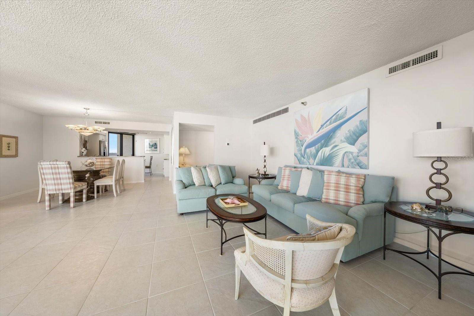 ISLAND WALK CONDO - Residential