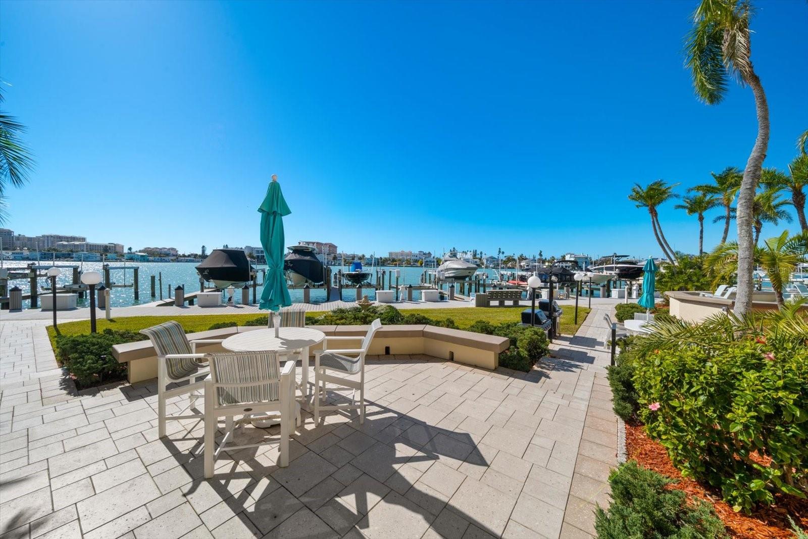 ISLAND WALK CONDO - Residential