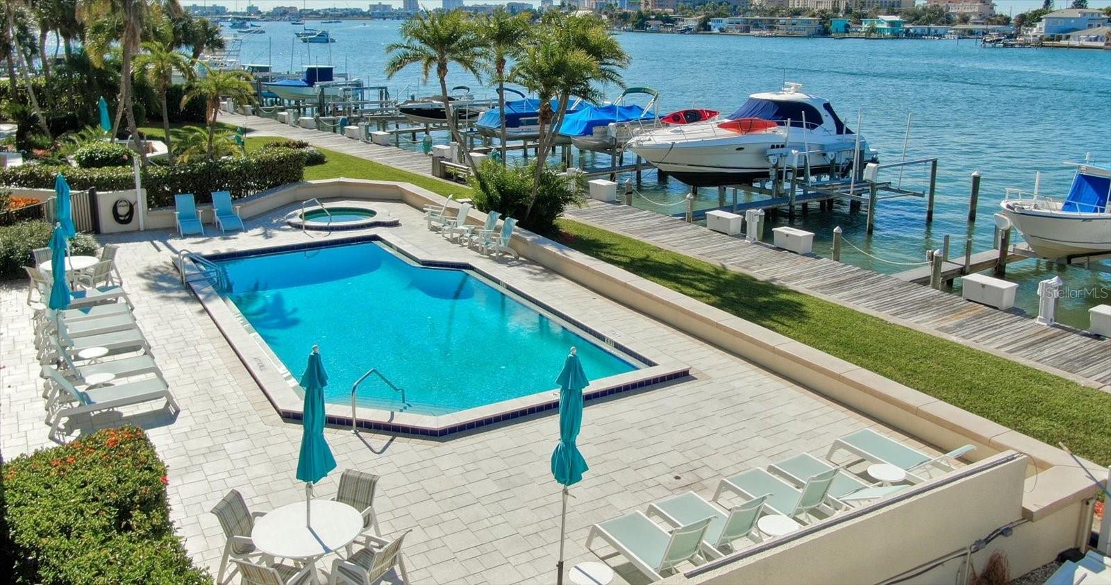 ISLAND WALK CONDO - Residential