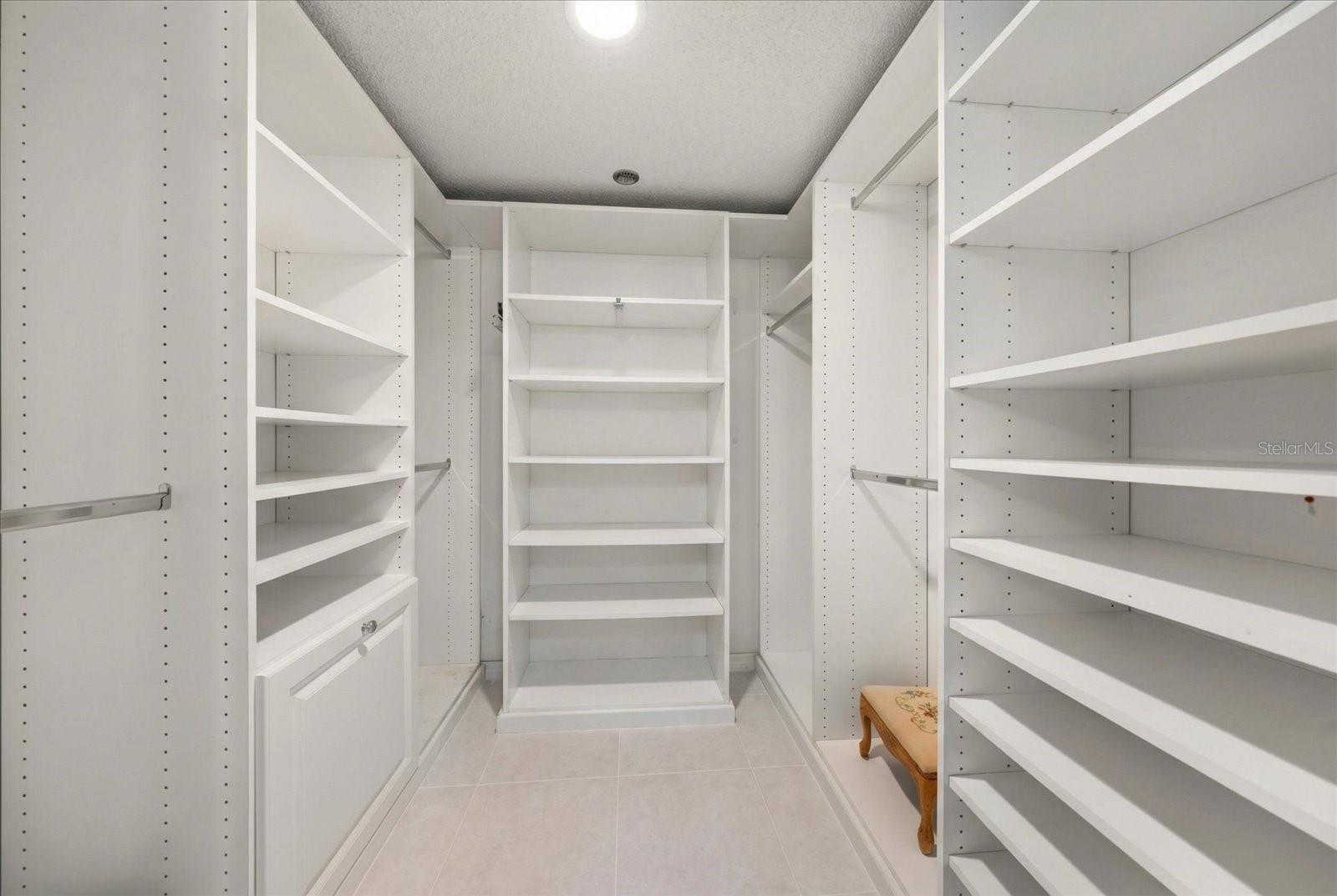 ISLAND WALK CONDO - Residential