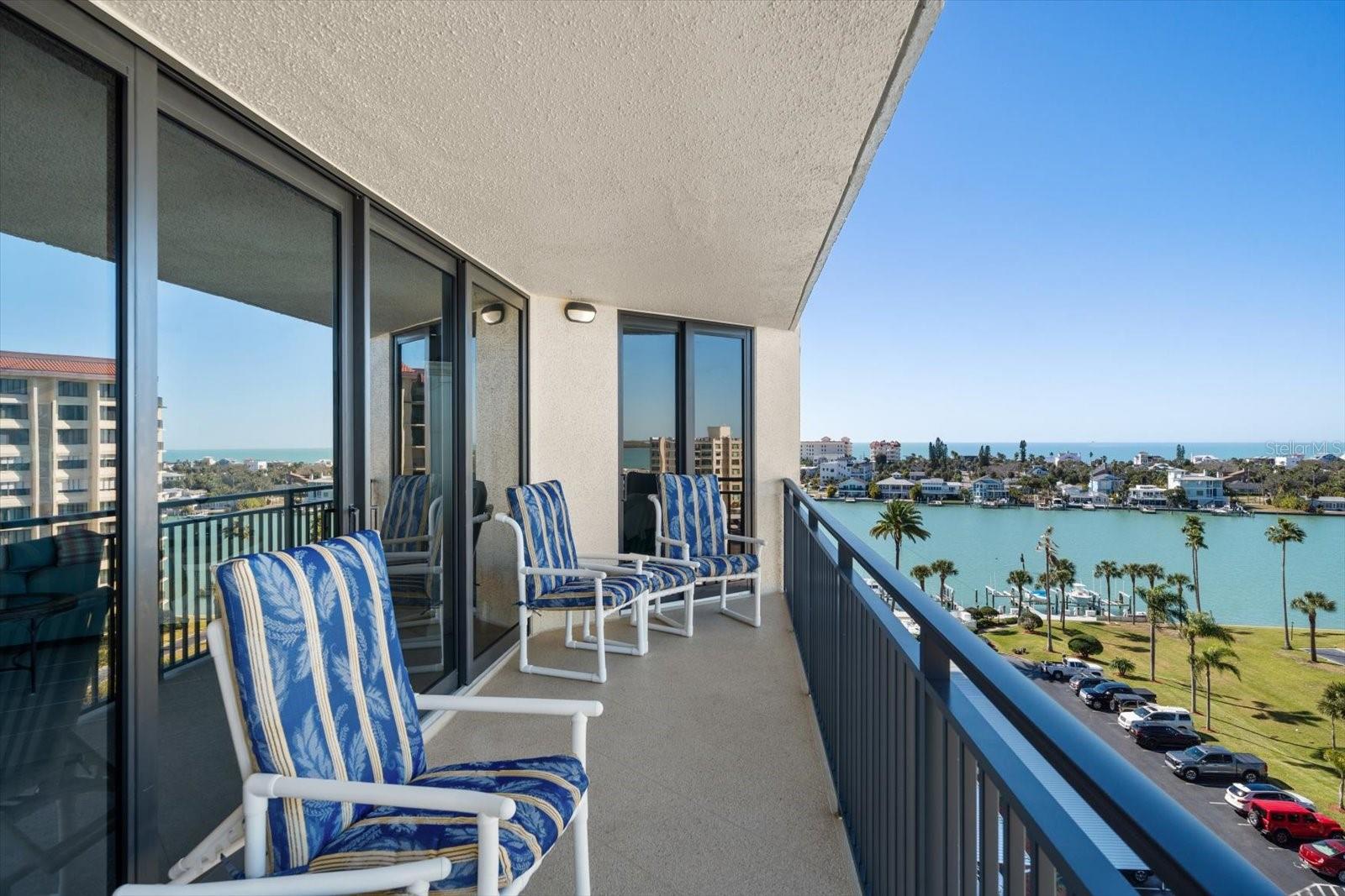 ISLAND WALK CONDO - Residential