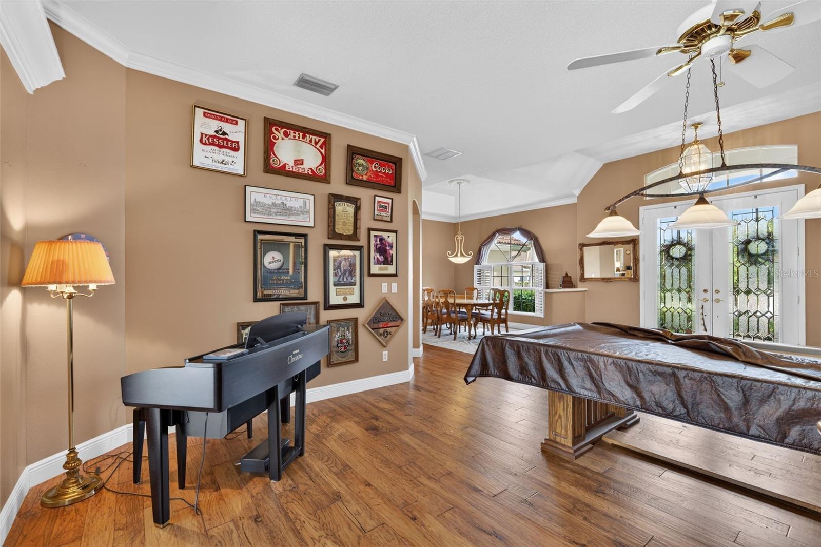 THE HAMPTONS - Residential