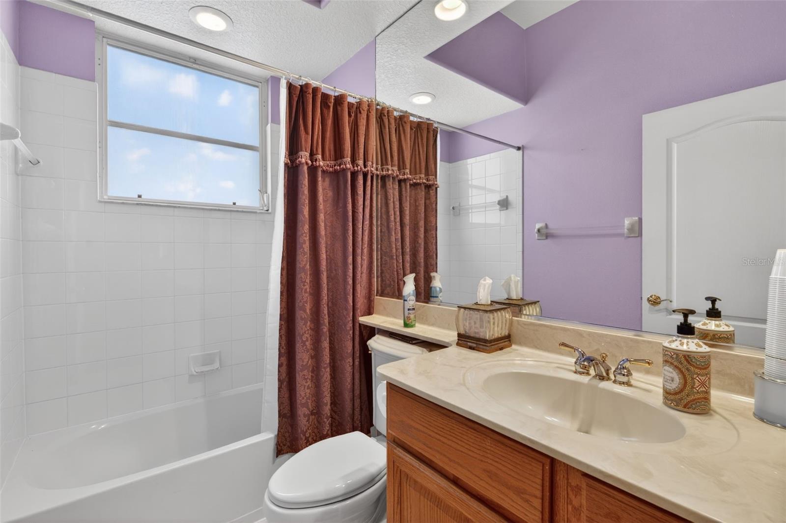 THE HAMPTONS - Residential