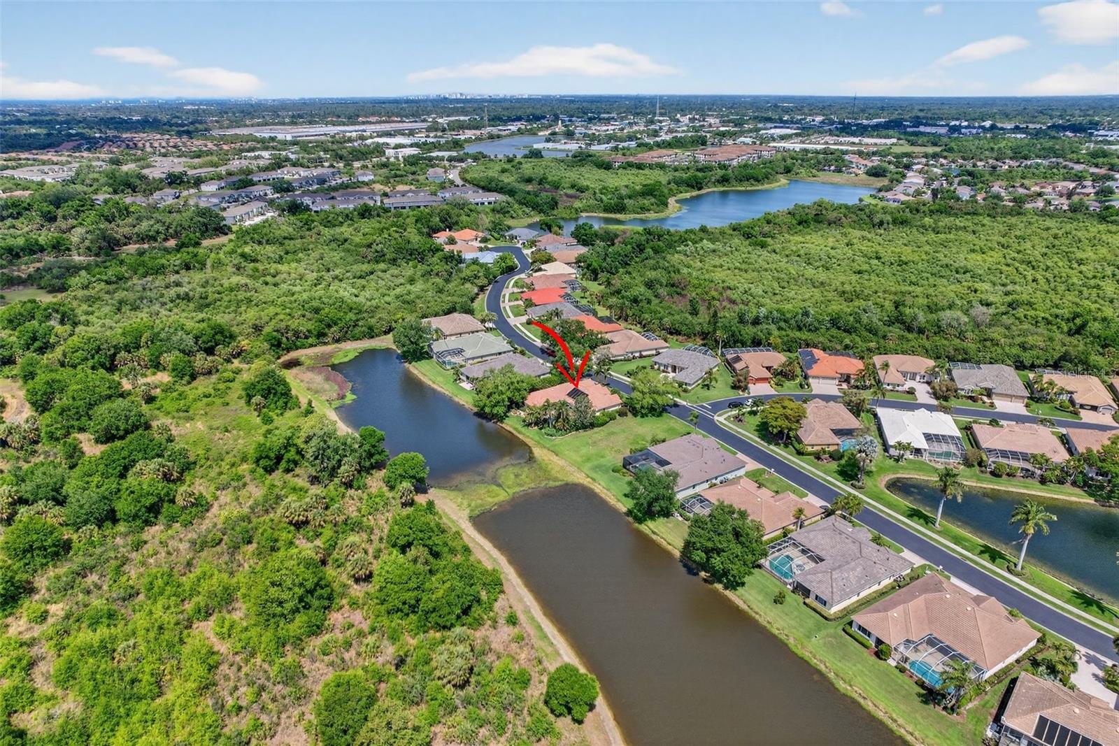 THE HAMPTONS - Residential