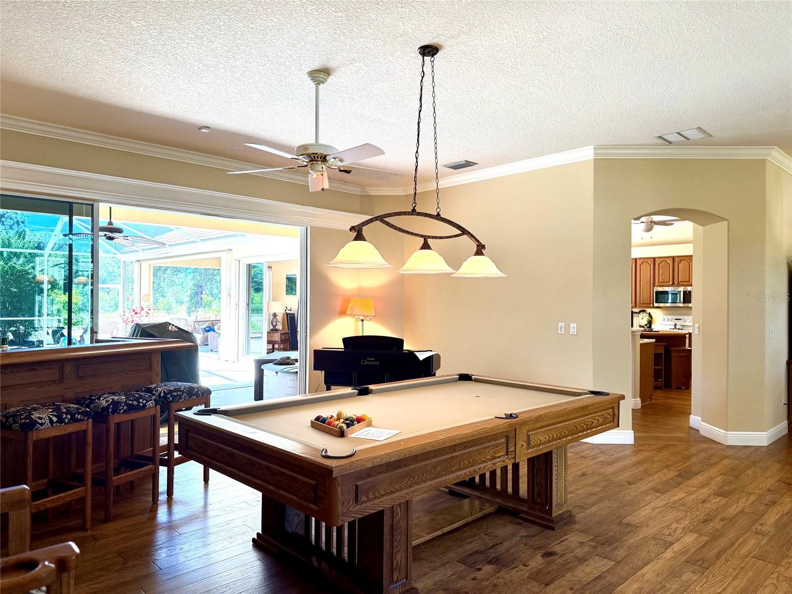 THE HAMPTONS - Residential